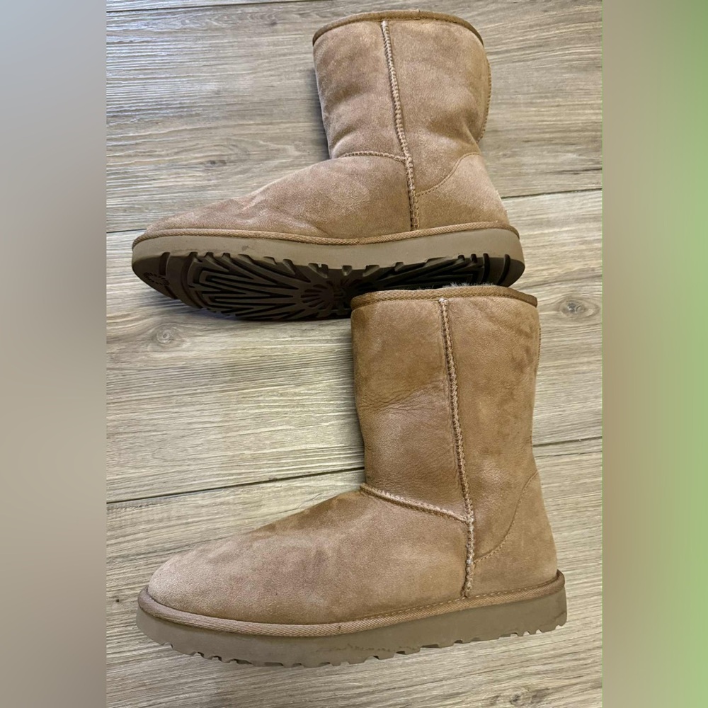 Ugg Cream Shearling Lining - image 3